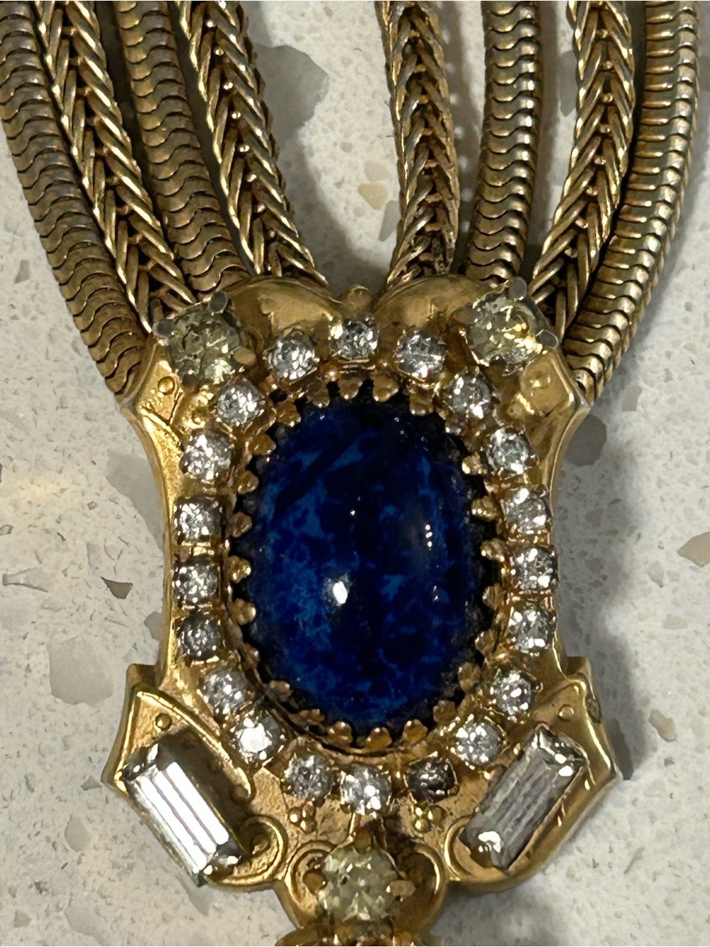 MCM Vintage Hobe’ 57 stunning necklace
Royal blue with rhinestones - Picture 1 of 9